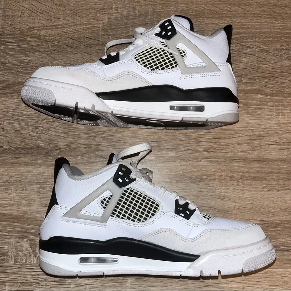 Nike Air Jordan 4 Retro Military Black Kids Size 6.5Y - Picture 7 of 8